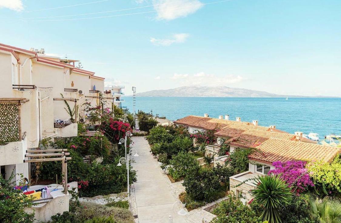 Villa 23 On The Bay Sarandë Eksteriør billede